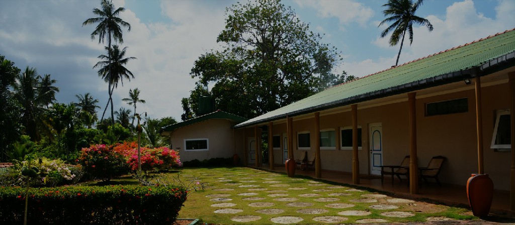 460 sqm private villa and tropical gardens at Hill Top Boosa